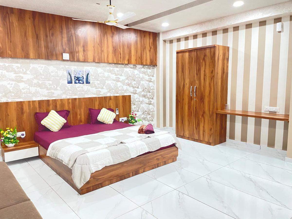 Kesar Hotel Viramgam Buitenkant foto
